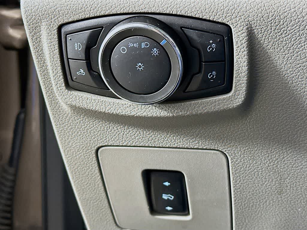 Thumbnail: 2015 Ford F-150 - 26