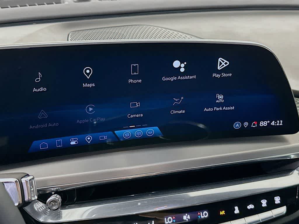 Thumbnail: 2024 Cadillac Lyriq - 17