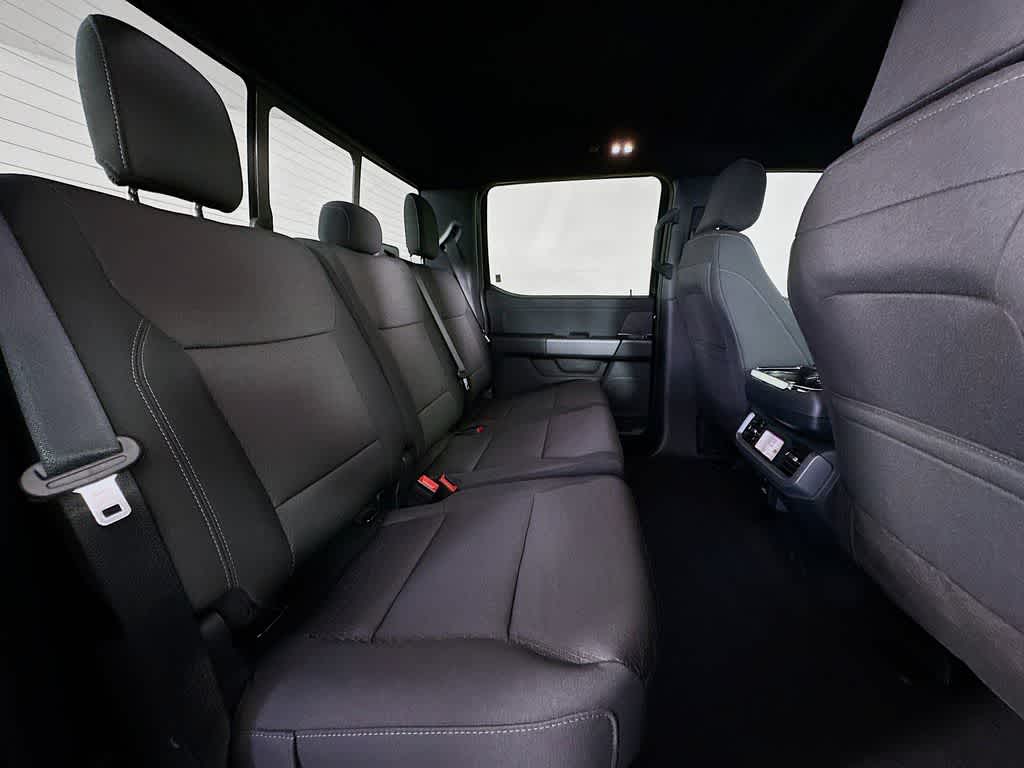 Thumbnail: 2025 Ford F-150 - 32