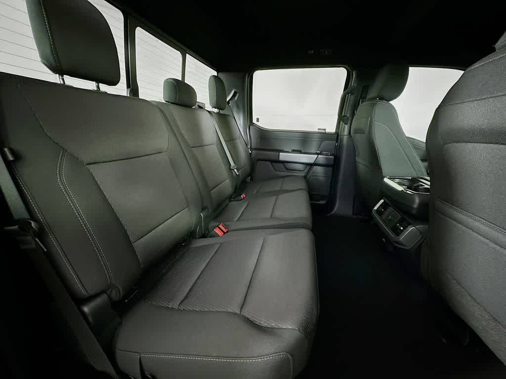 Thumbnail: 2025 Ford F-150 - 32