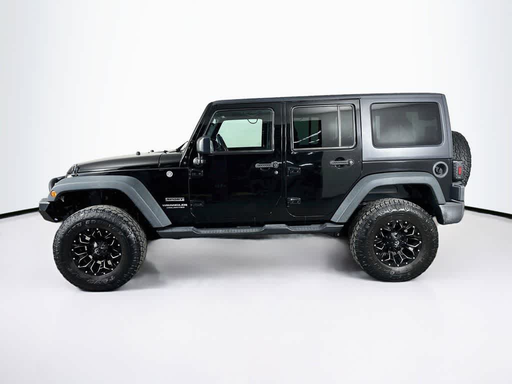 Thumbnail: 2016 Jeep Wrangler - 3