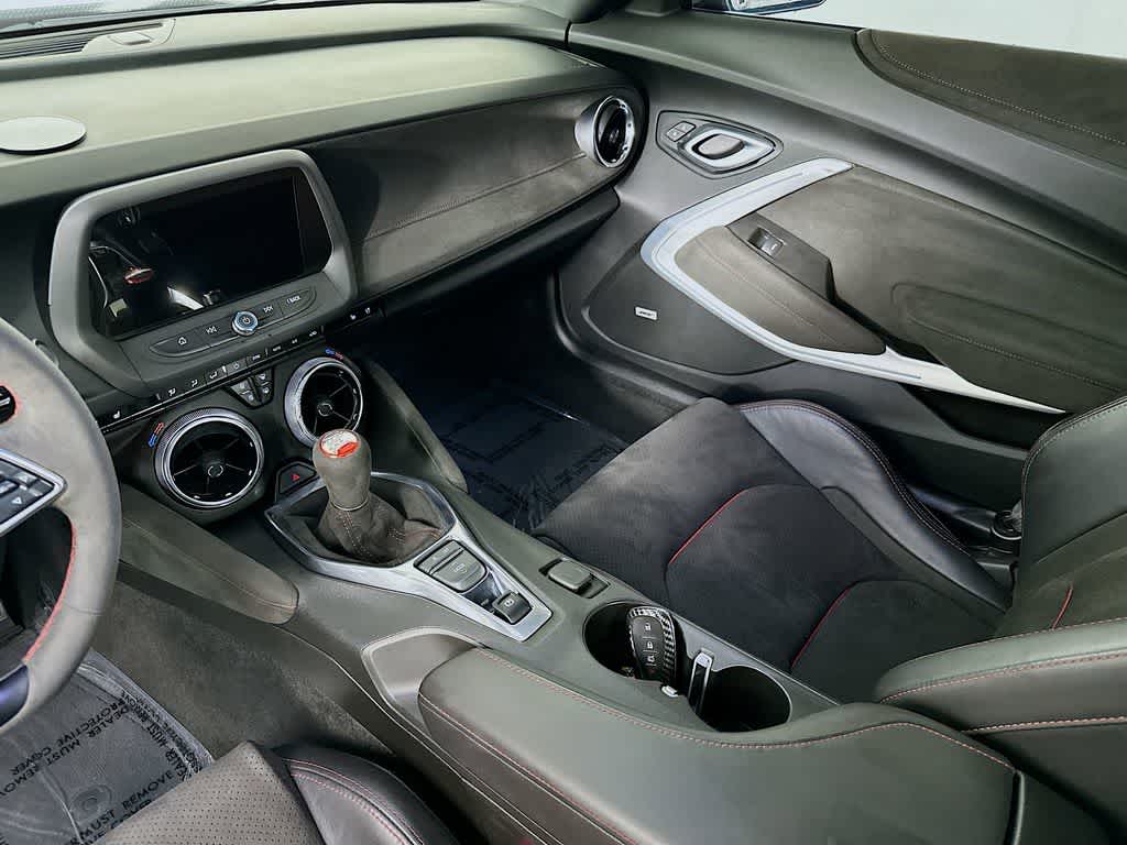 Thumbnail: 2019 Chevrolet Camaro - 11