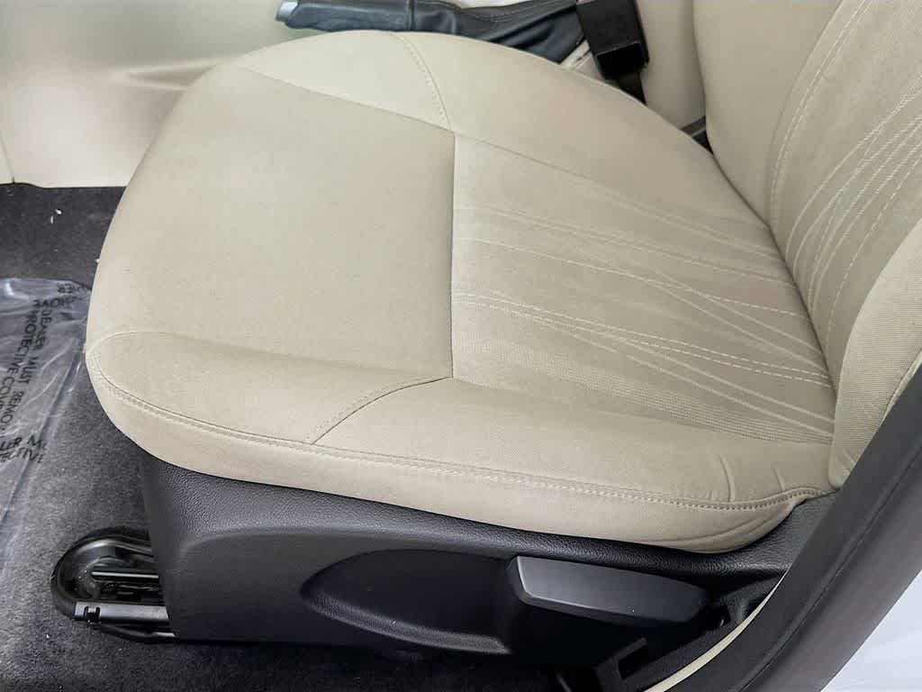 Thumbnail: 2016 Ford Focus - 29