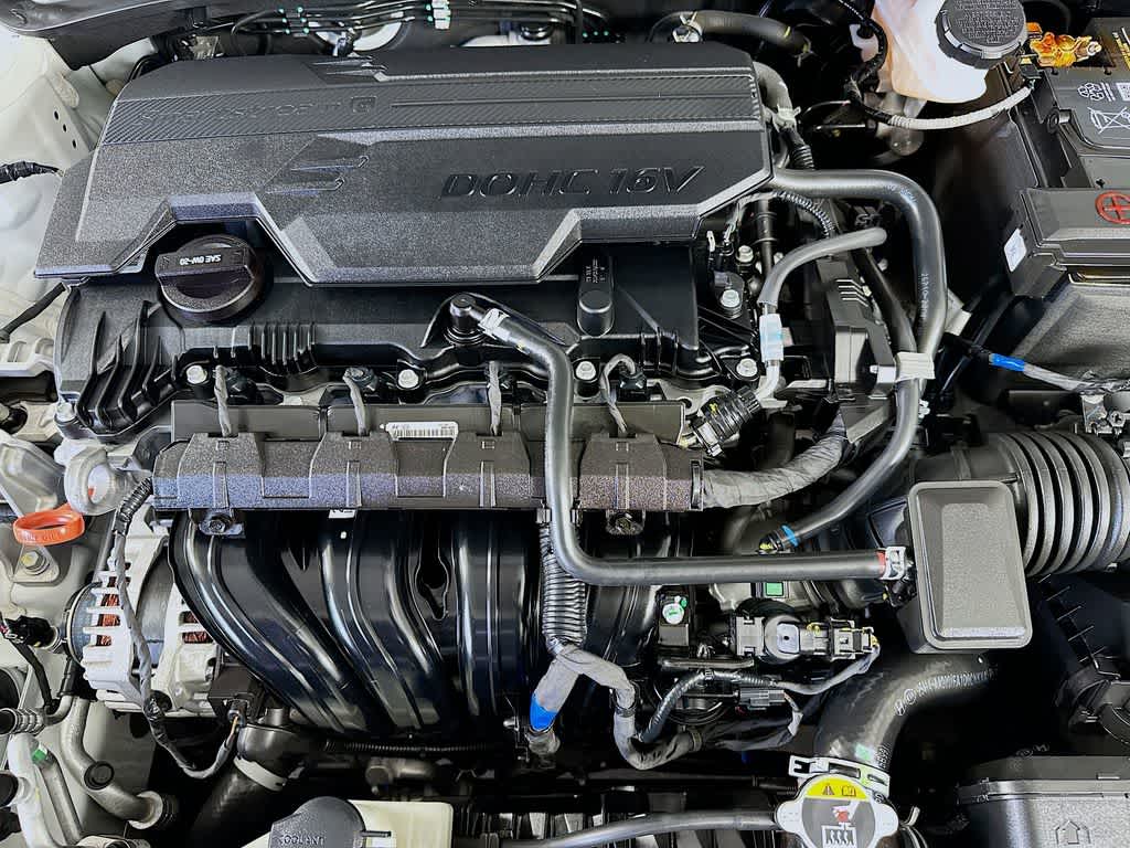 Thumbnail: 2023 Hyundai Elantra - 8