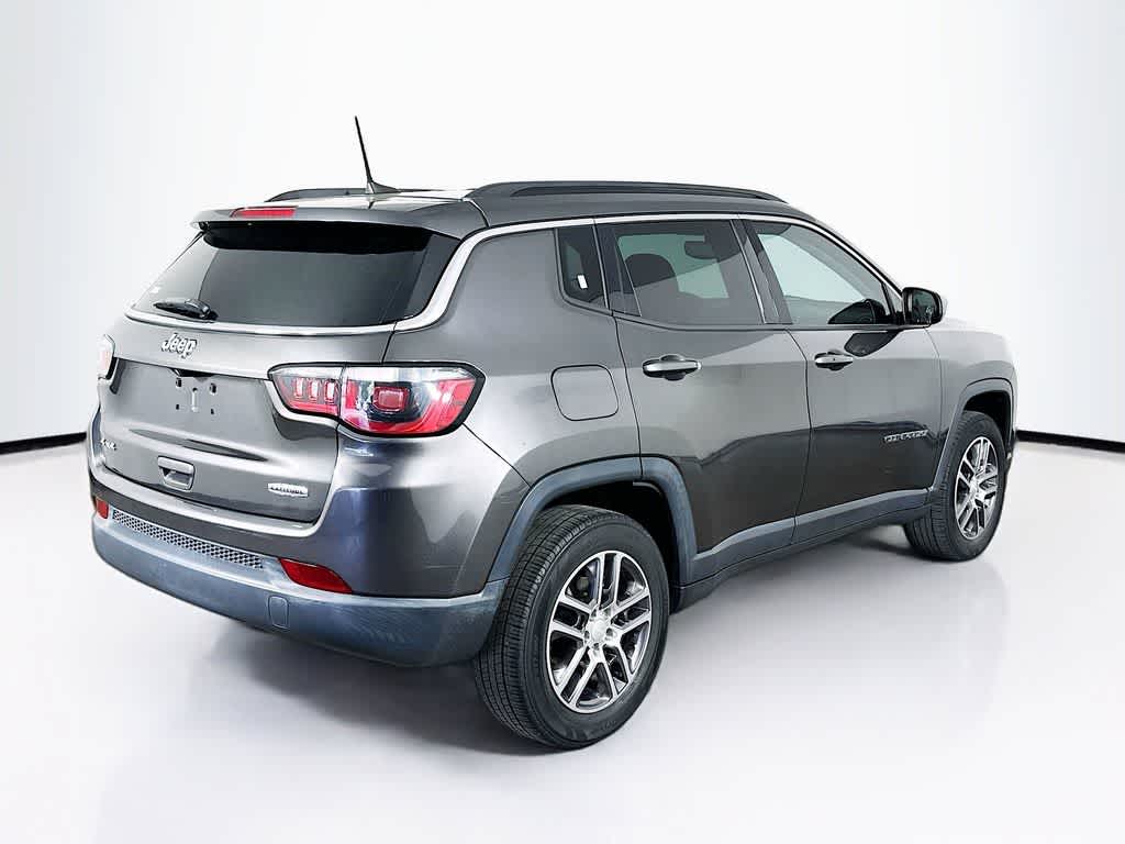 Thumbnail: 2018 Jeep Compass - 25