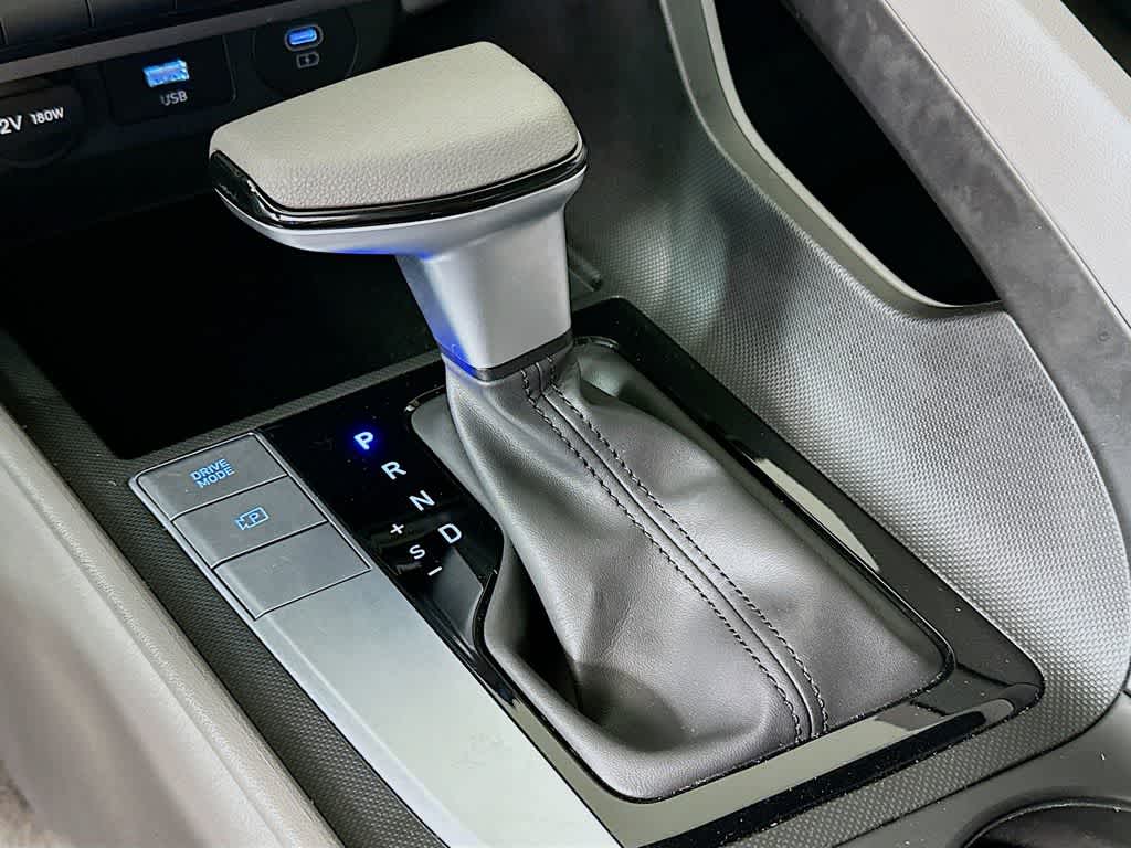 Thumbnail: 2024 Hyundai Elantra - 17