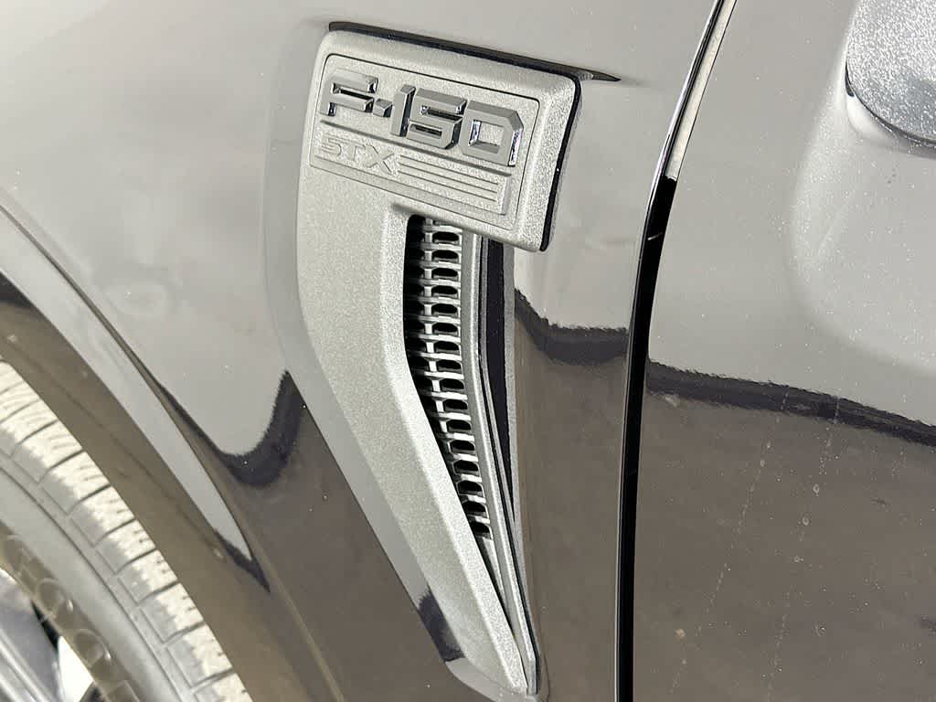 2023 Ford F-150 XL 7