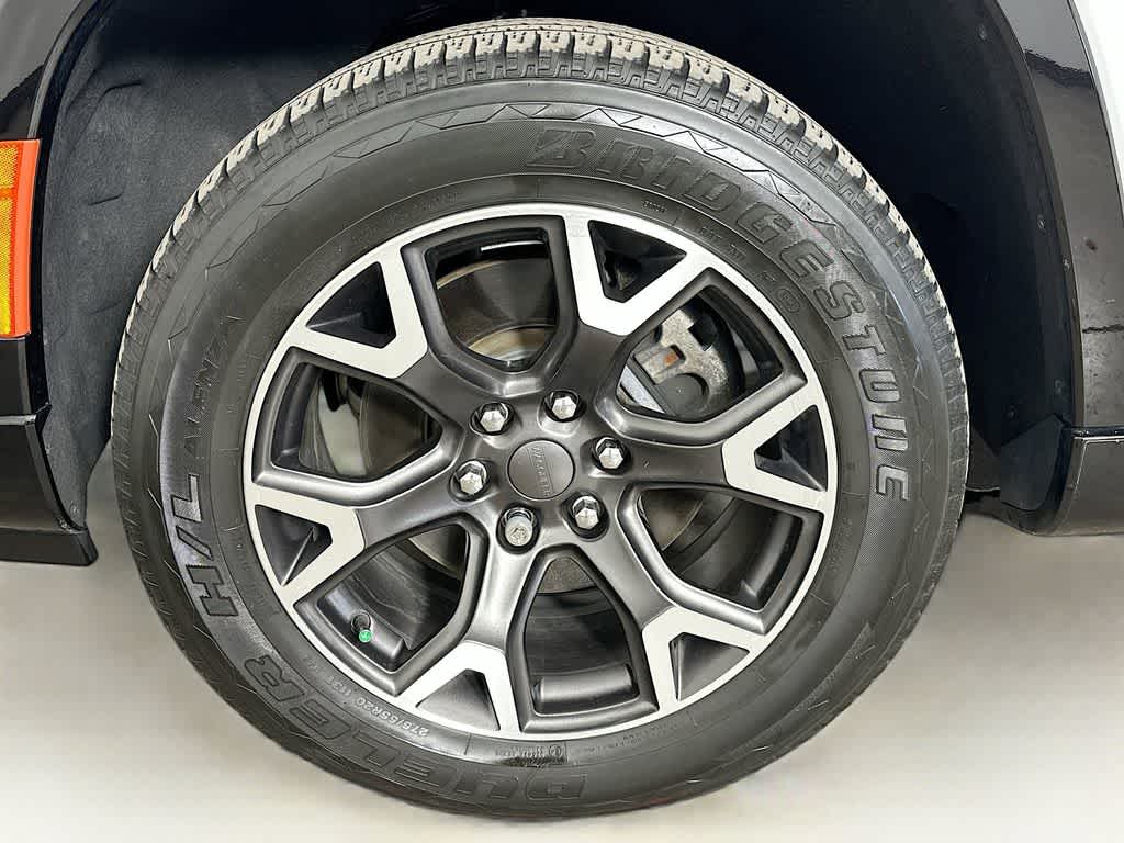 Thumbnail: 2023 Jeep Wagoneer - 8