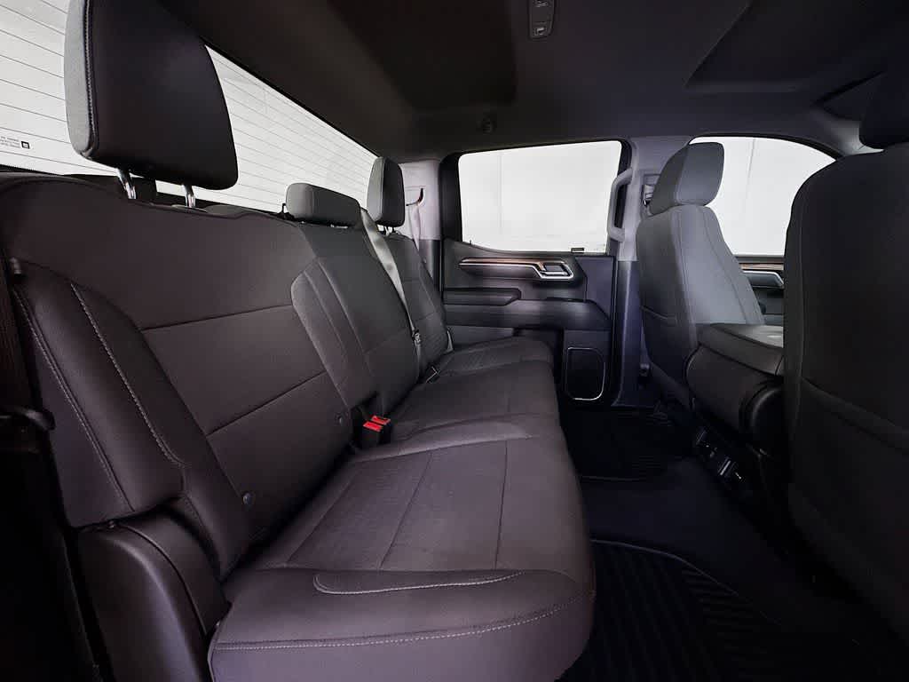 Thumbnail: 2025 Chevrolet Silverado 1500 - 32