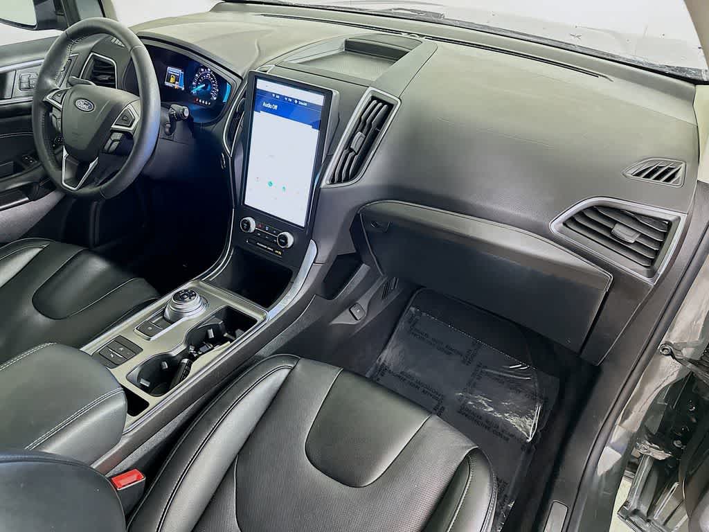 Thumbnail: 2022 Ford Edge - 32
