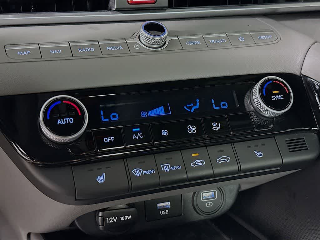 Thumbnail: 2023 Hyundai Elantra - 17