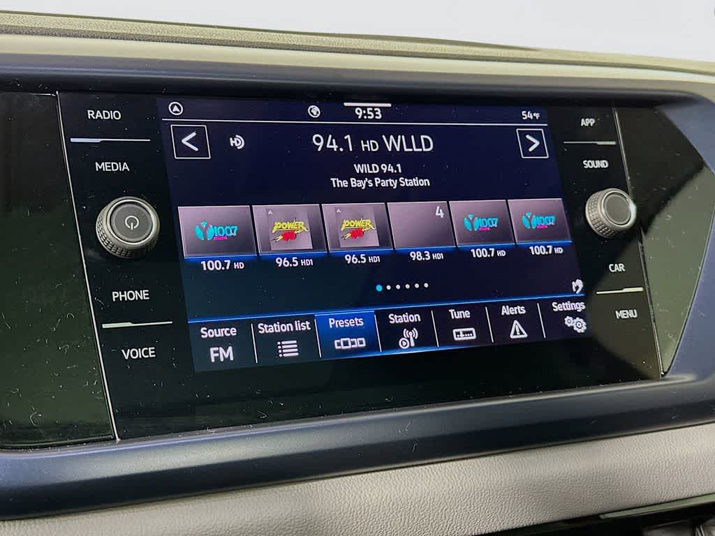 Thumbnail: 2023 Volkswagen Taos - 17