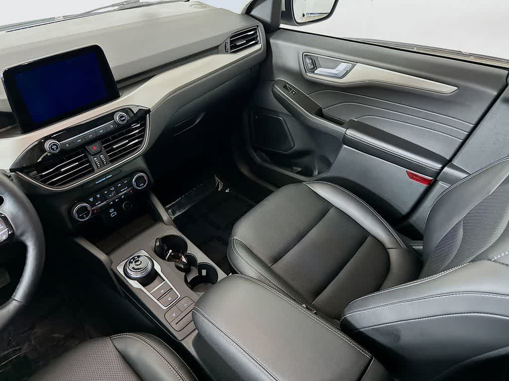 Thumbnail: 2021 Ford Escape - 11