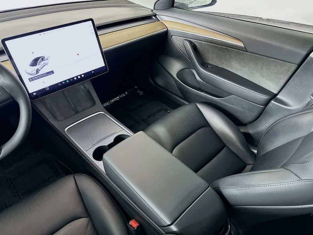 Thumbnail: 2021 Tesla Model 3 - 11