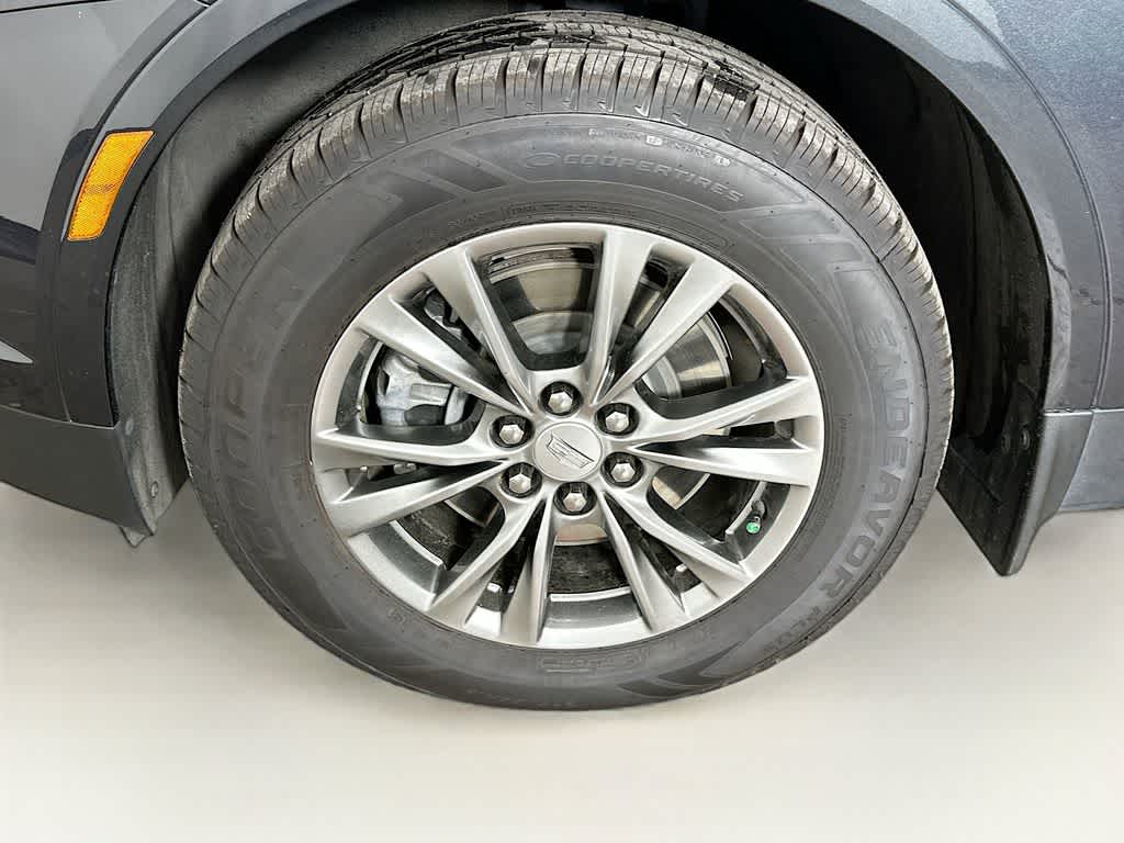 Thumbnail: 2023 Cadillac XT5 - 8