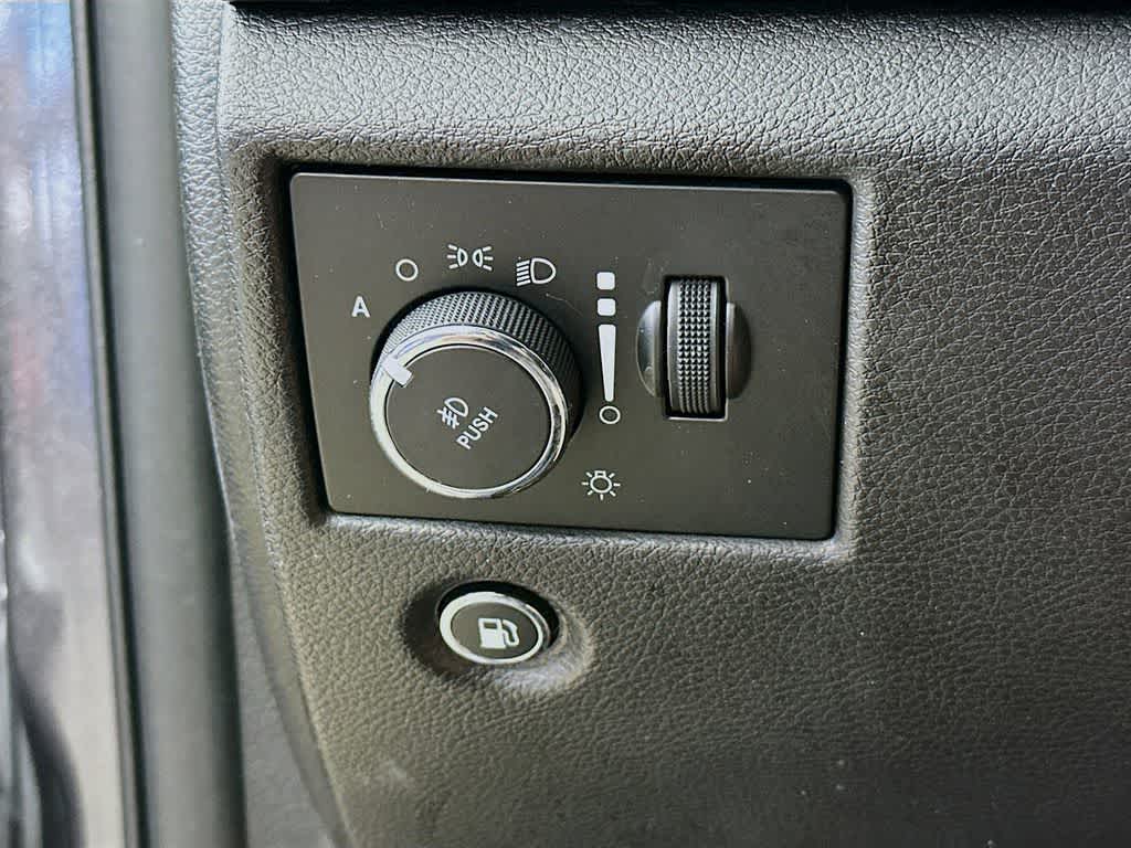 Thumbnail: 2021 Jeep Grand Cherokee - 27