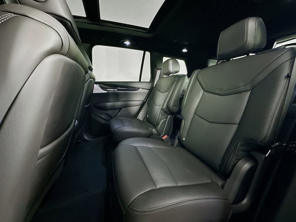 Thumbnail: 2025 Cadillac XT6 - 14
