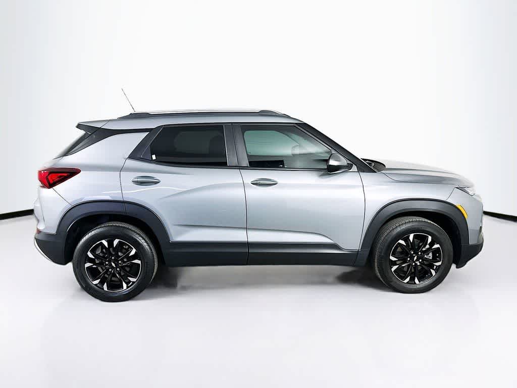 Thumbnail: 2023 Chevrolet TrailBlazer - 25