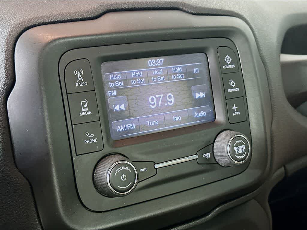 Thumbnail: 2019 Jeep Renegade - 16