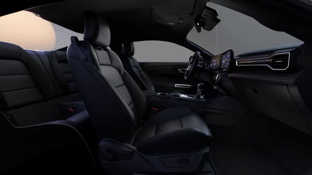 2025 Ford Mustang  6