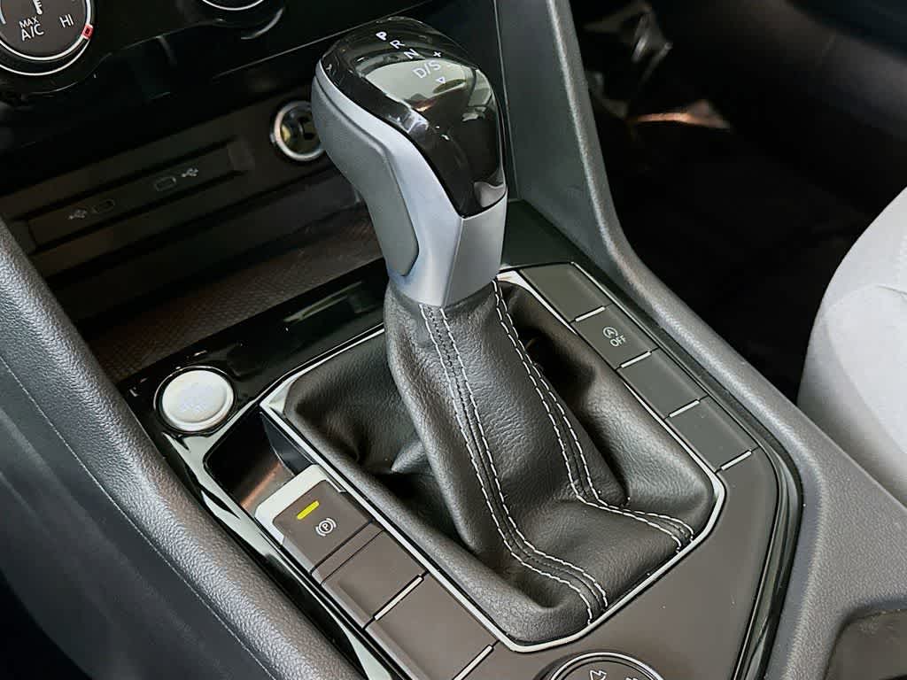 Thumbnail: 2024 Volkswagen Taos - 18