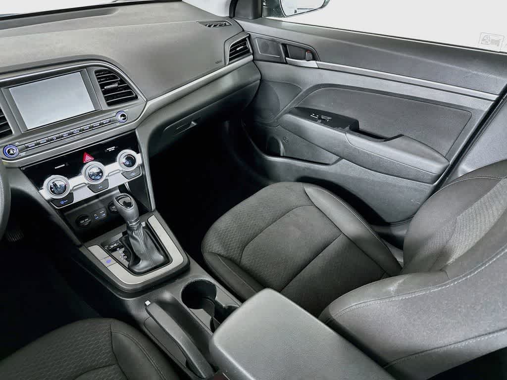 Thumbnail: 2019 Hyundai Elantra - 10