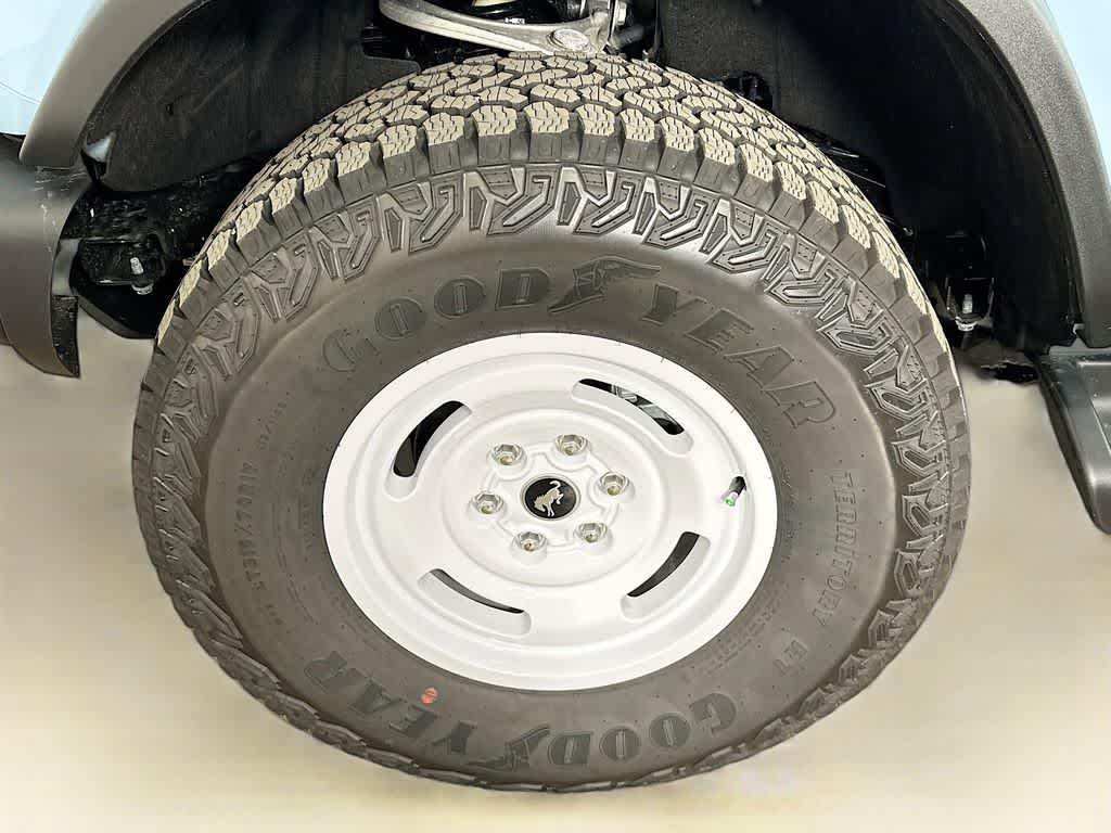 Thumbnail: 2025 Ford Bronco - 8