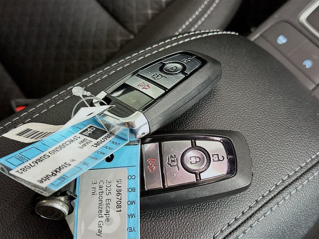 Thumbnail: 2025 Ford Escape - 22