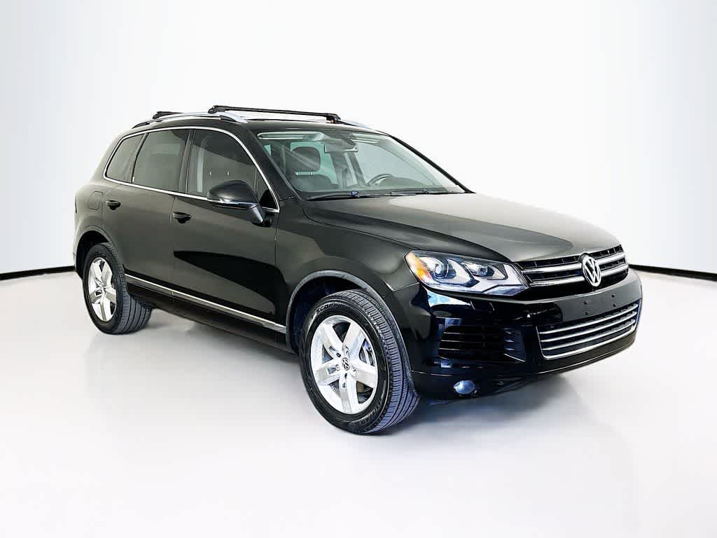 Thumbnail: 2013 Volkswagen Touareg - 23