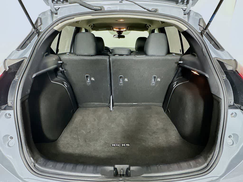 Thumbnail: 2023 Nissan Kicks - 20