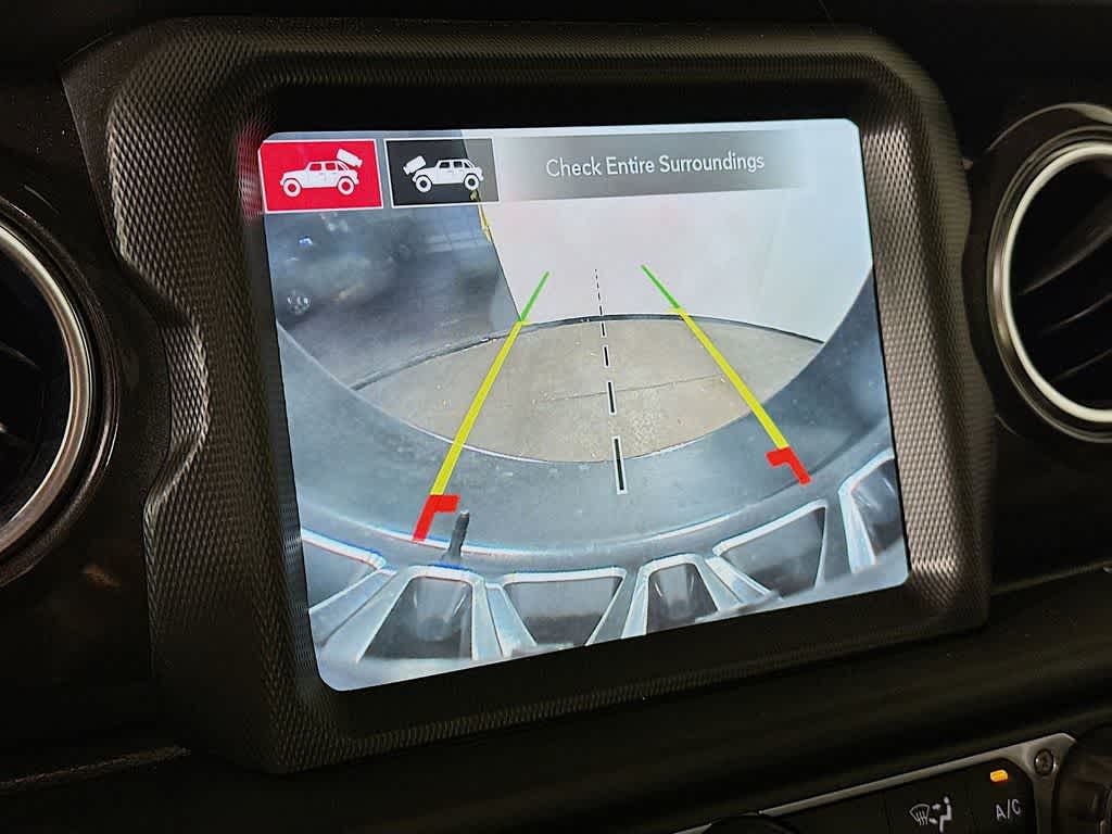 Thumbnail: 2021 Jeep Wrangler - 29