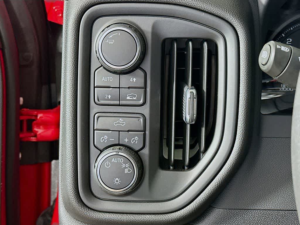 Thumbnail: 2024 Chevrolet Silverado 1500 - 26