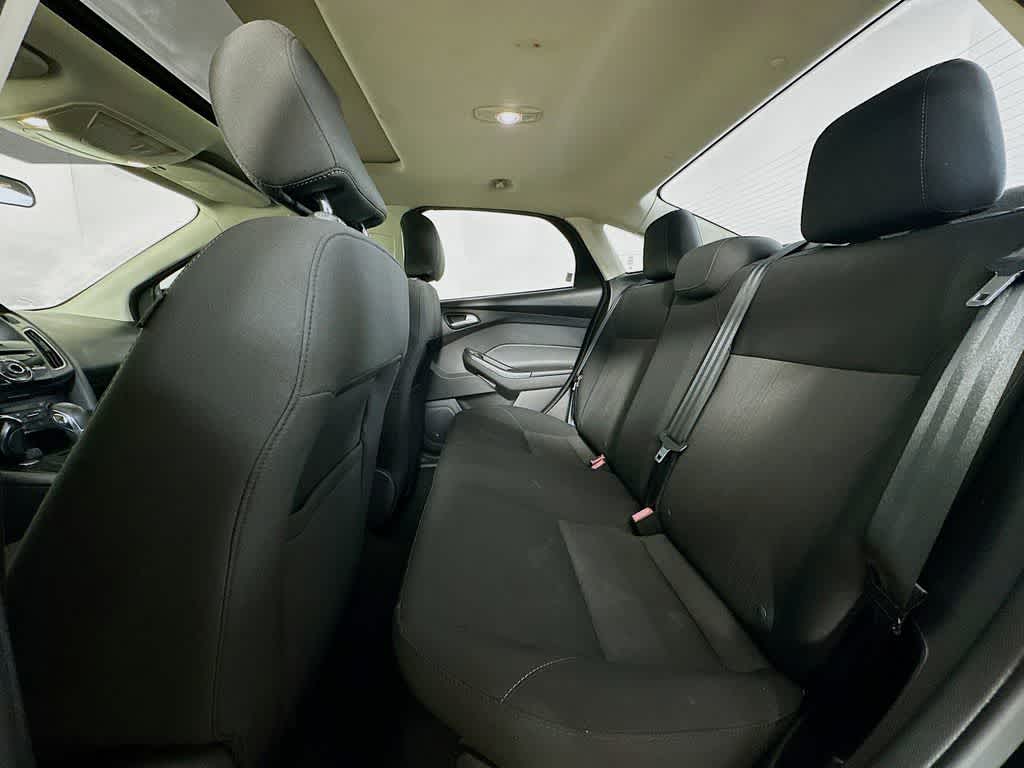 Thumbnail: 2017 Ford Focus - 13