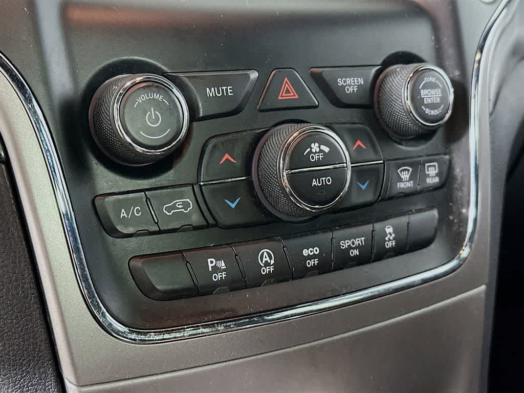 Thumbnail: 2020 Jeep Grand Cherokee - 16