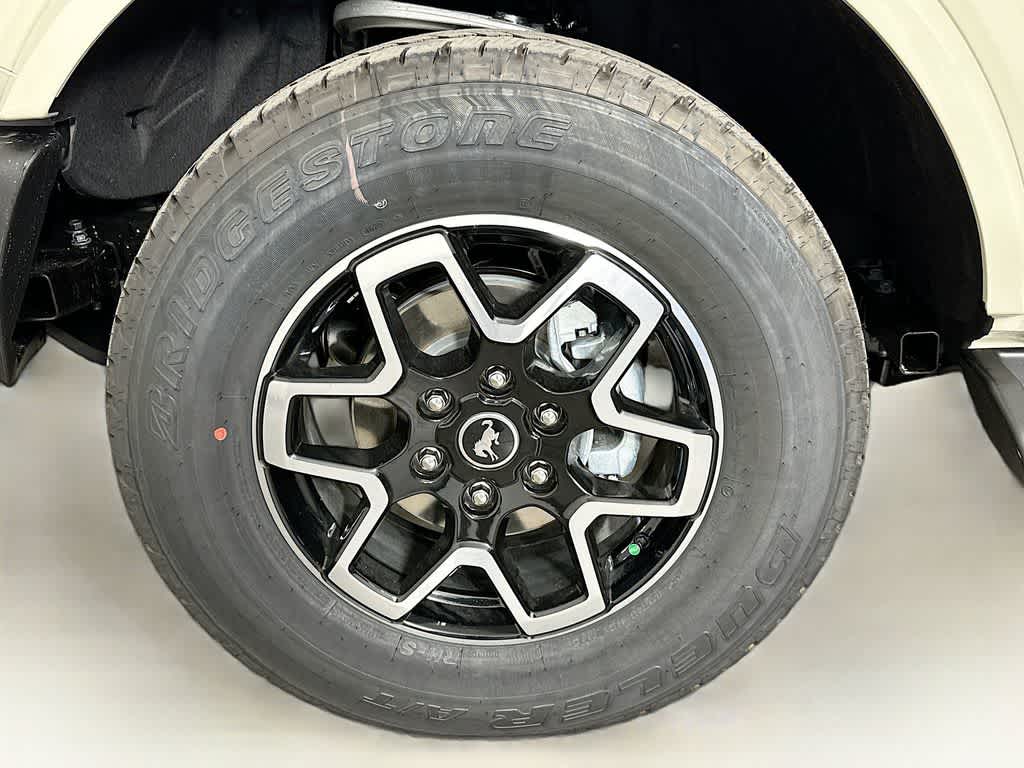 Thumbnail: 2025 Ford Bronco - 8