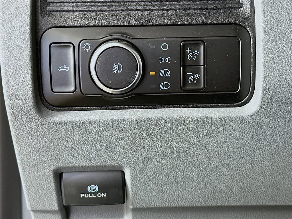 2025 Ford F-250  26
