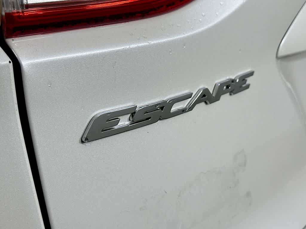 Thumbnail: 2015 Ford Escape - 7