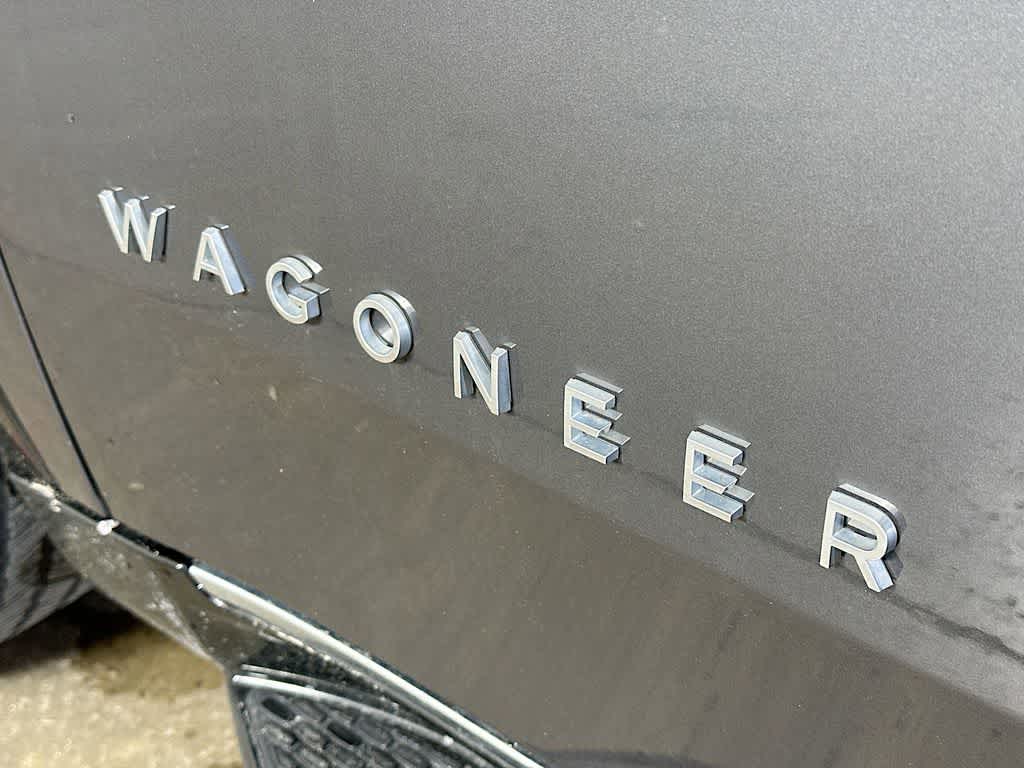 Thumbnail: 2022 Jeep Wagoneer - 7