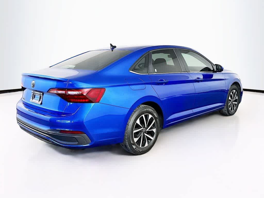 Thumbnail: 2024 Volkswagen Jetta - 24