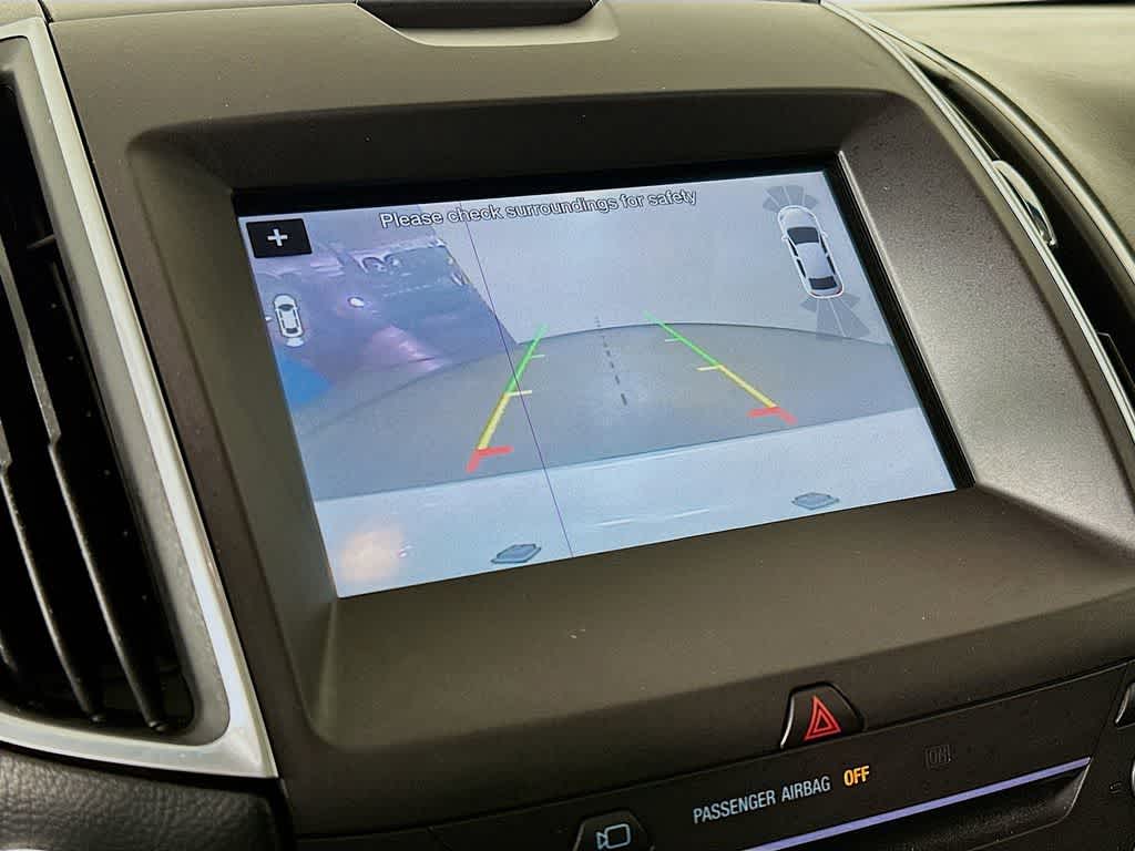 Thumbnail: 2016 Ford Edge - 29