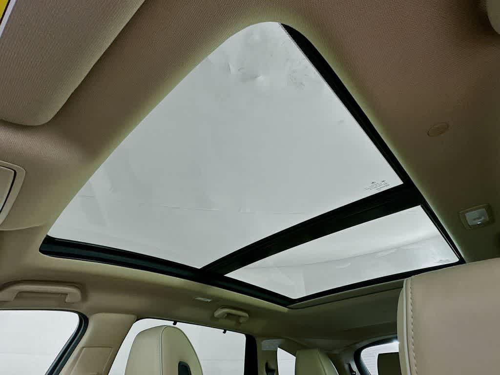 Thumbnail: 2022 Acura MDX - 32