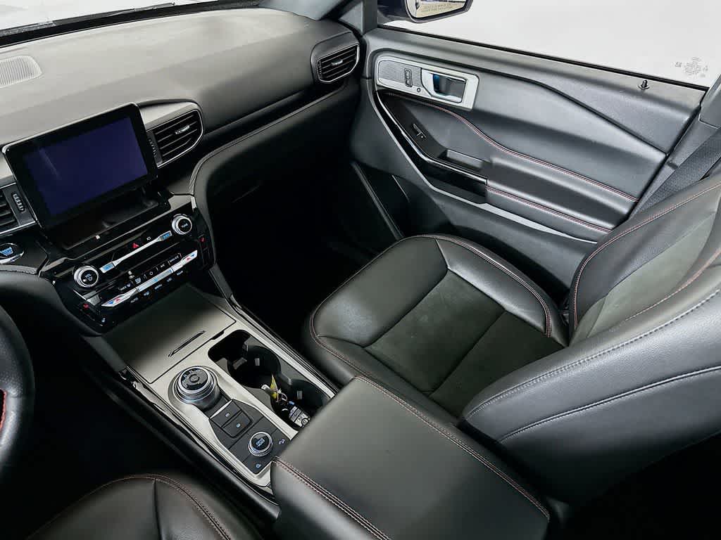 Thumbnail: 2022 Ford Explorer - 11