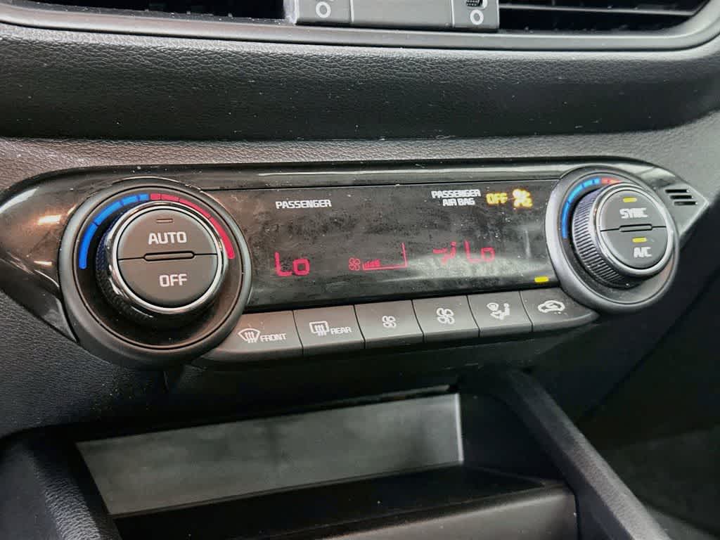 Thumbnail: 2019 Kia Forte - 17