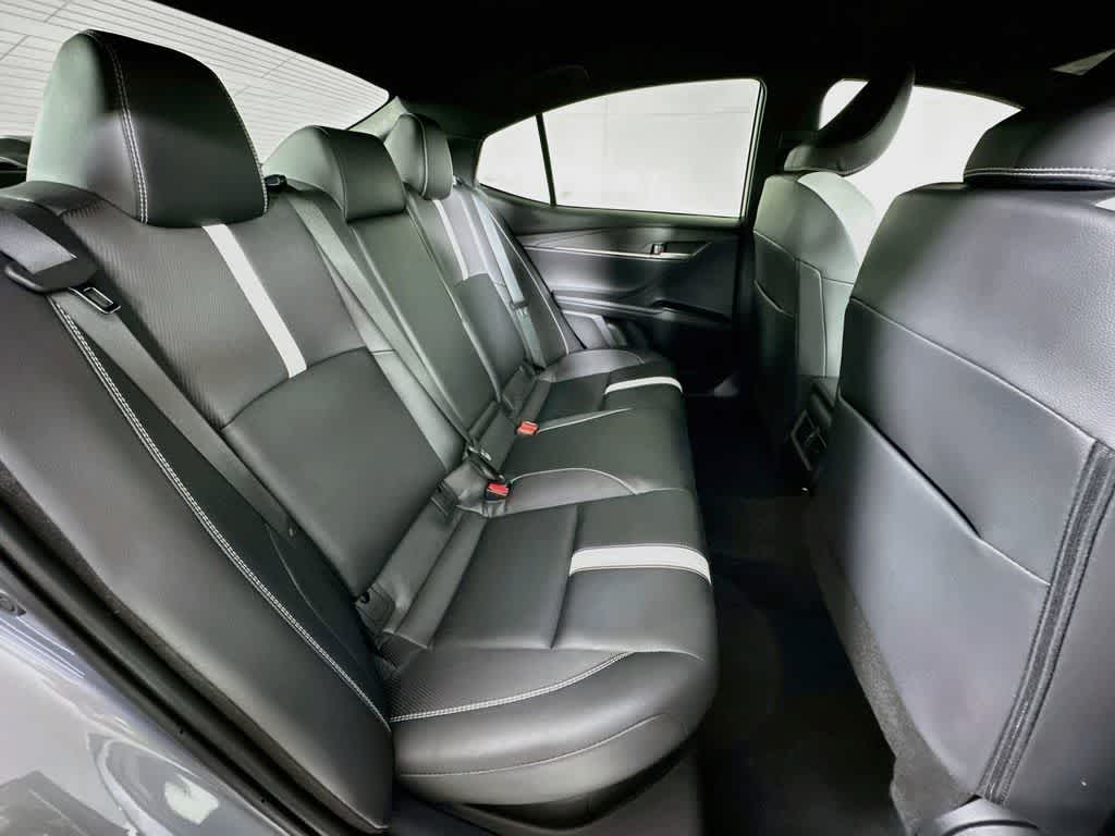 Thumbnail: 2025 Toyota Camry - 31