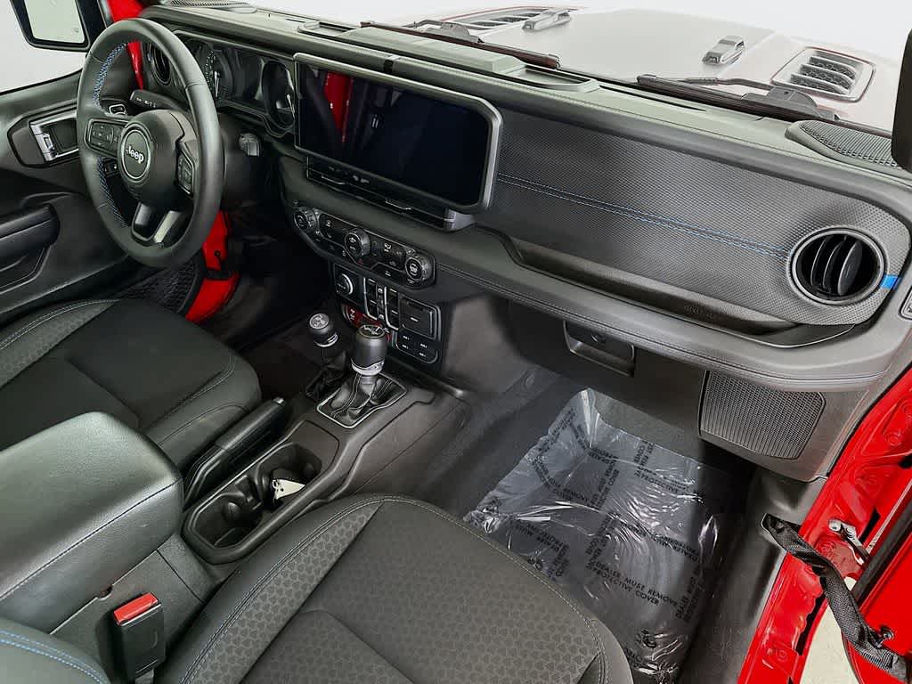 Thumbnail: 2024 Jeep Wrangler - 31