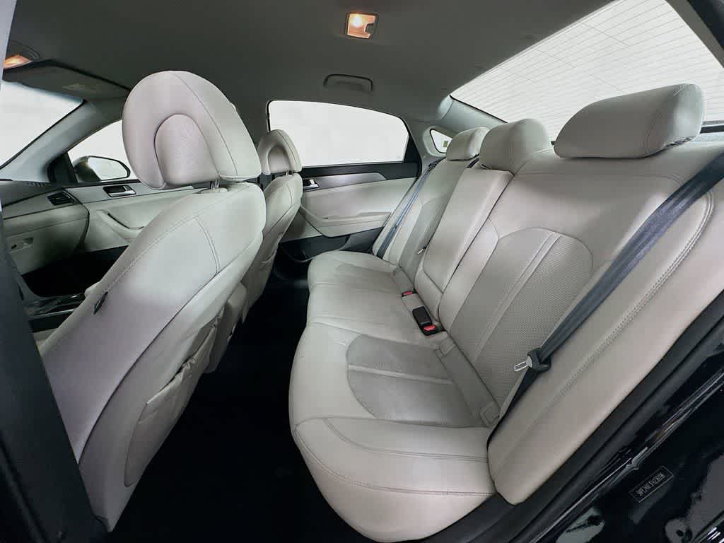 Thumbnail: 2015 Hyundai Sonata - 13