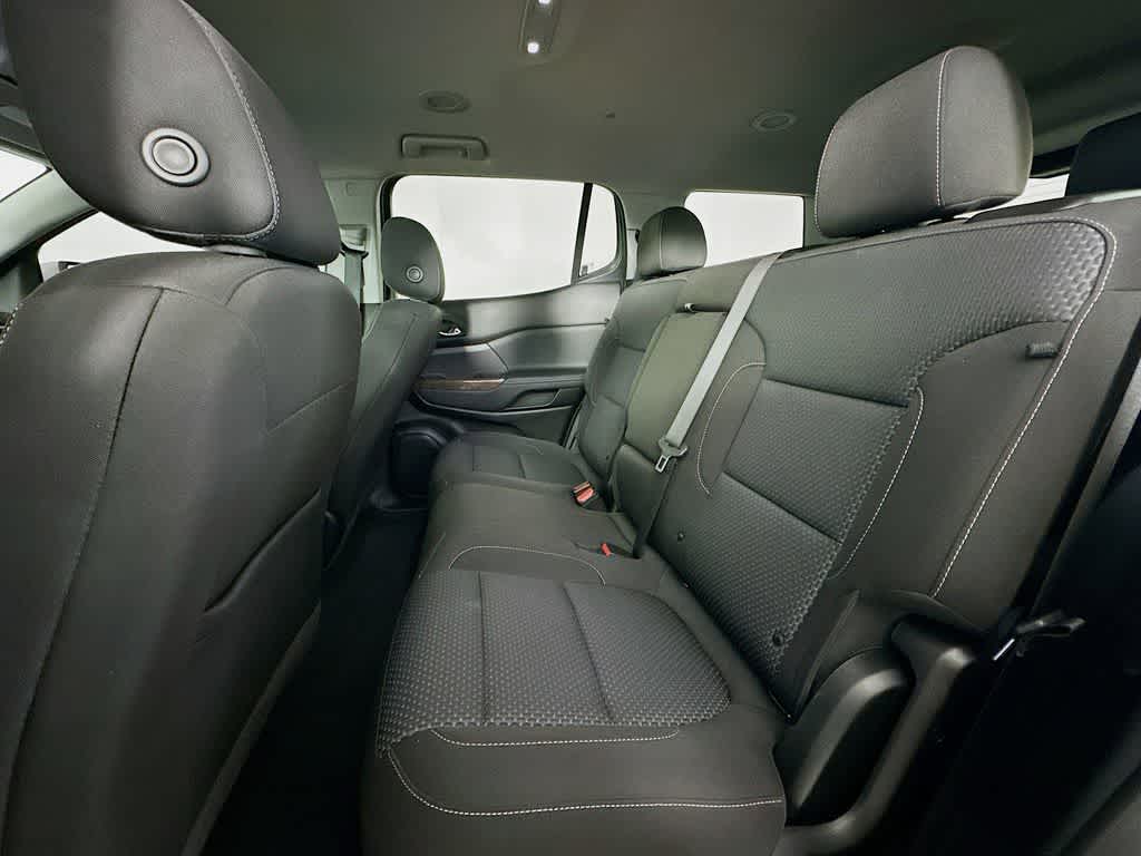 2023 GMC Acadia SLE 14