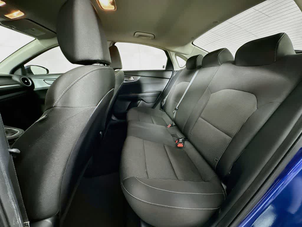 Thumbnail: 2019 Kia Forte - 13