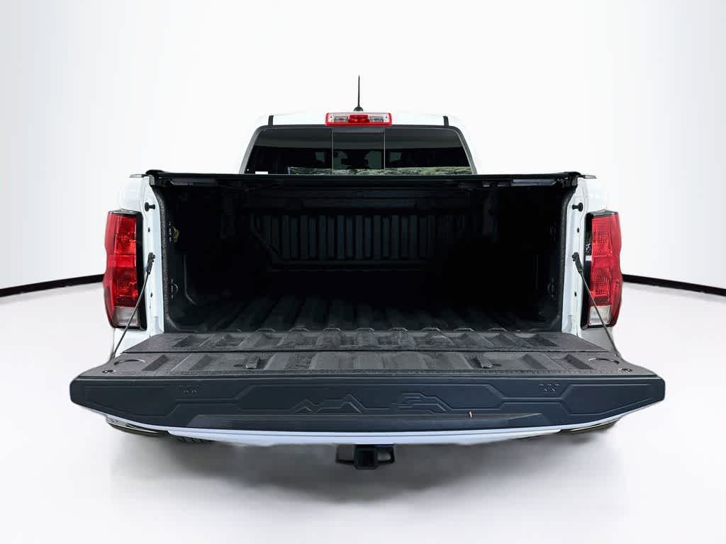 Thumbnail: 2023 Chevrolet Colorado - 21