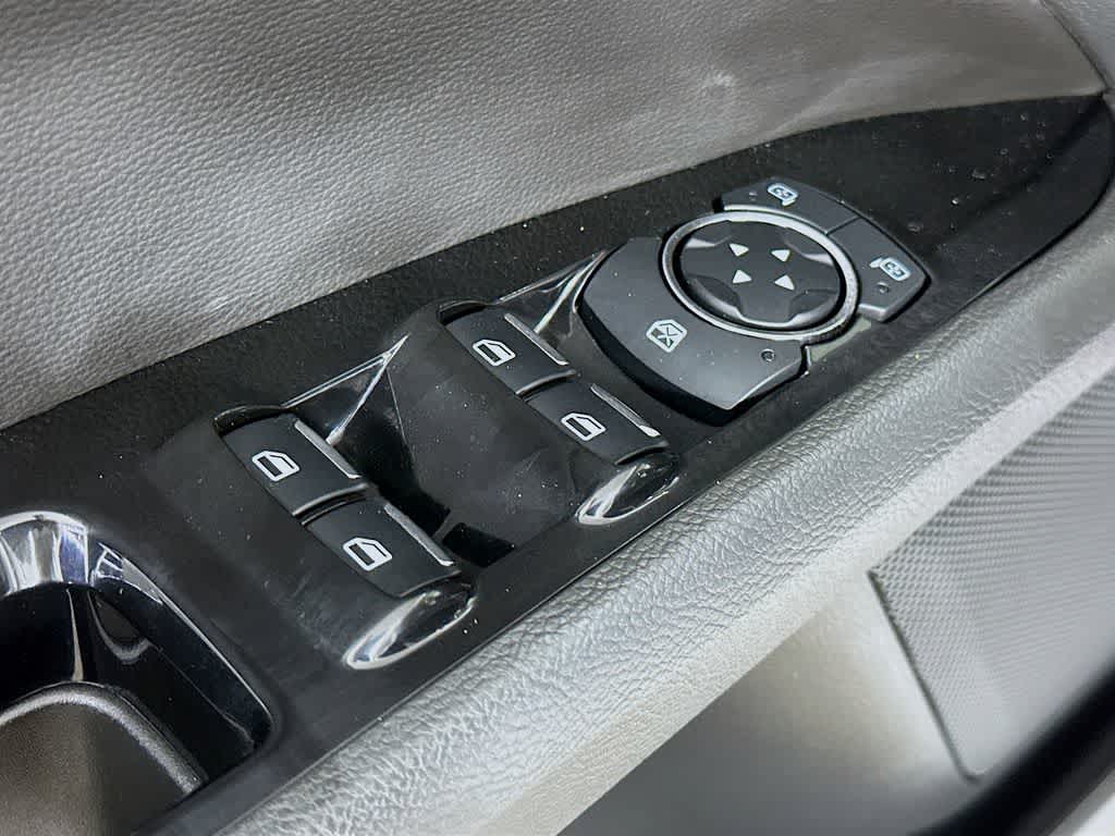 Thumbnail: 2015 Ford Fusion - 28